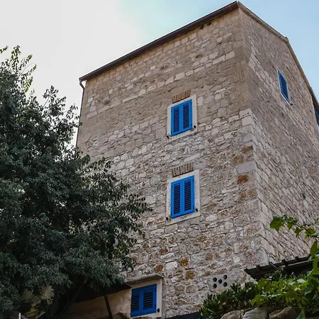 Hvar Old Dalmatian House Junior - Deck 1 Daire *